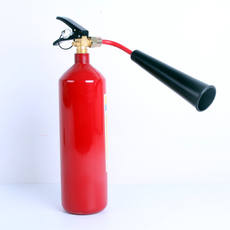 二氧化碳灭火器